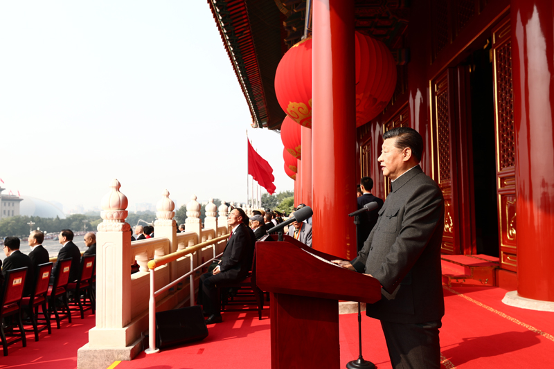 10月1日上午,庆祝中华人民共和国成立70周年大会在北京天安门广场隆重举行。中共中央总书记、国家主席、中央军委主席习近平发表重要讲话。